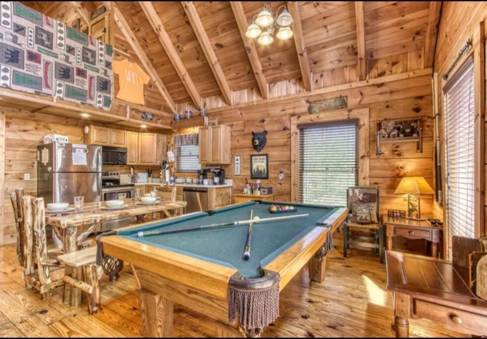 Lazy Bear Cabin Sevierville Exterior foto